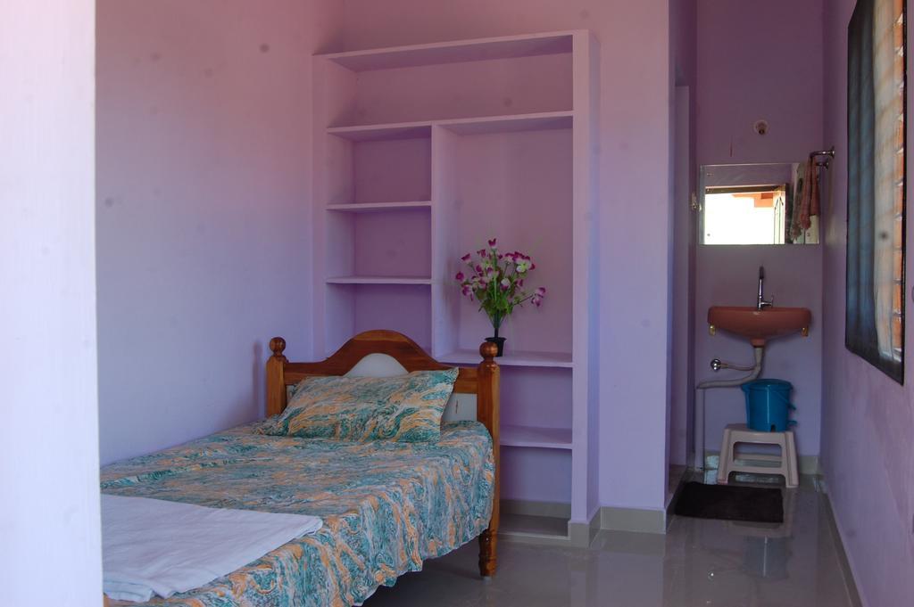 Rainbow Guest House Tiruvannāmalai Habitación foto